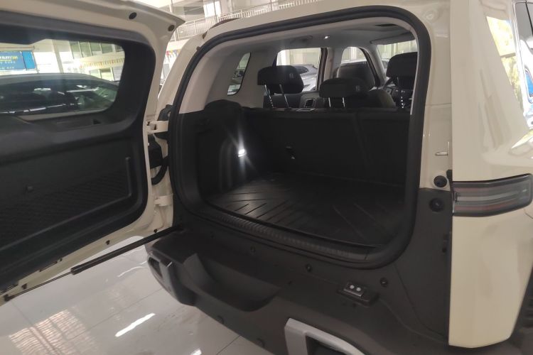 方程豹 钛3 2025款 501KM 四驱智驾Max版局部细节23