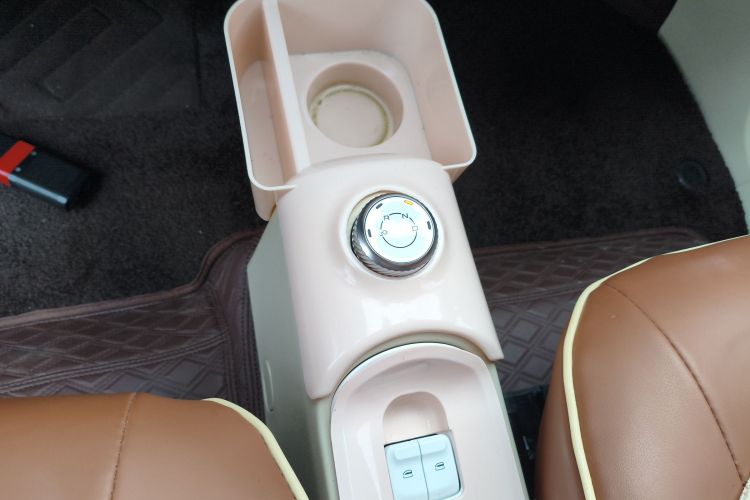 五菱汽车 宏光MINIEV 2024款 第三代 215km 进阶版中控内饰18