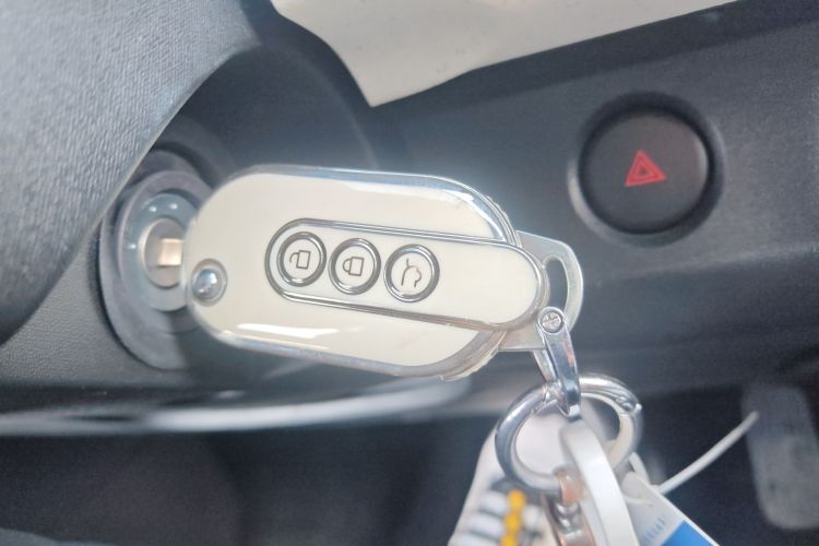 五菱汽车 宏光MINIEV 2024款 第三代 215km 进阶版中控内饰11