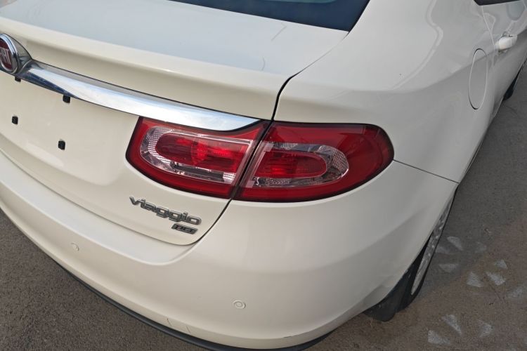 菲亚特 菲翔 2015款 1.4T 自动悦享版车身外观9