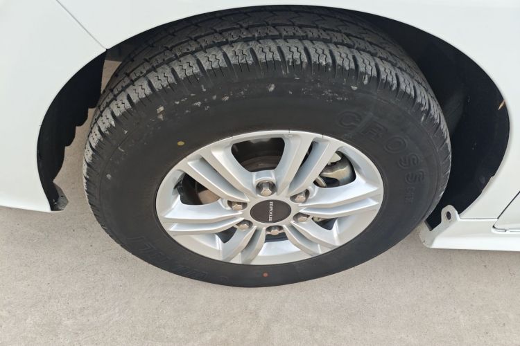 上汽大通MAXUS 大通G20 2023款 ES 2.0T 汽油自动超值版车身外观6007