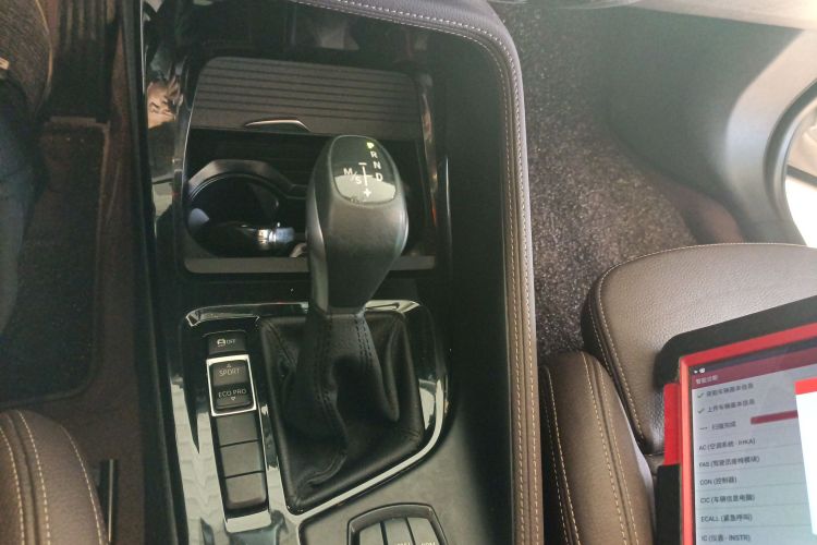 宝马X1 2019款 sDrive18Li 尊享型中控内饰18