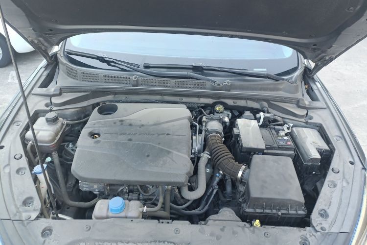 长安 逸动 2022款 PLUS 蓝鲸NE 1.4T GDI DCT旗舰版局部细节24