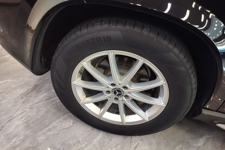 奔驰GLE 2020款 改款 GLE 350 4MATIC 时尚型车身外观6008