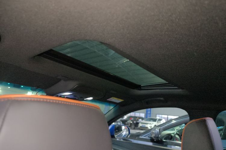 凯迪拉克CT4 2020款 28T 精英型中控内饰22