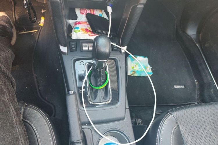 斯巴鲁 森林人 2016款 2.0i 时尚导航版中控内饰18