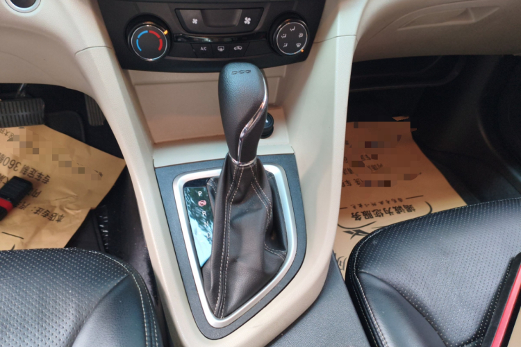 别克 英朗 2019款 15T 双离合进取型 国VI局部细节18