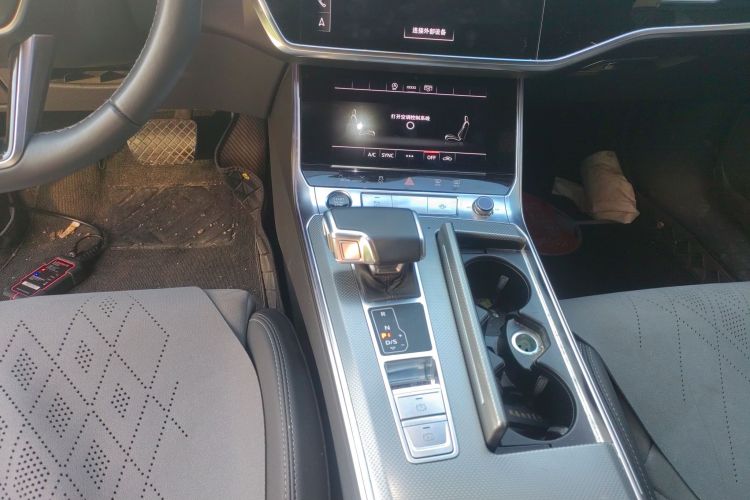 奥迪A6L 2023款 改款 40 TFSI 豪华动感型局部细节18
