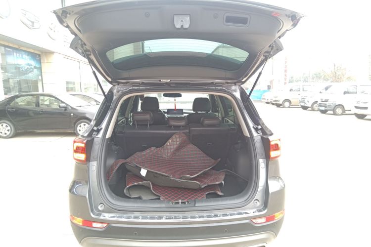 长安CS75 2020款 280T DCT尊贵型 国VI机舱底盘23