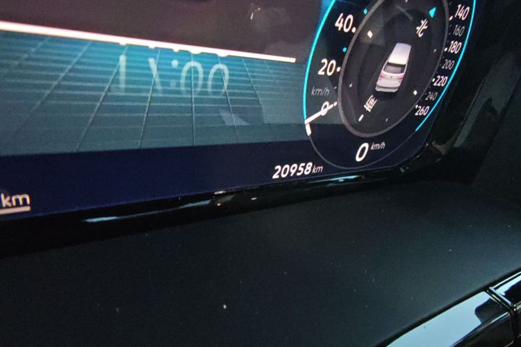 大众 威然 2023款 改款 380TSI 尊贵版中控内饰15