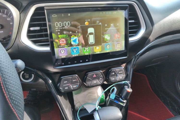 广汽传祺 传祺GS4 2015款 200T G-DCT精英版中控内饰16