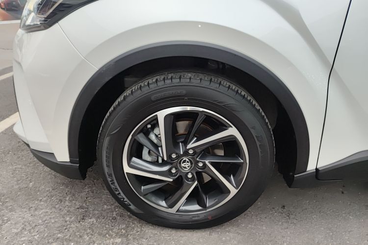 丰田C-HR 2021款 2.0L 豪华版车身外观6007