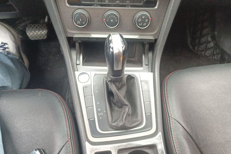 大众 高尔夫 2014款 1.4TSI 自动舒适型中控内饰18