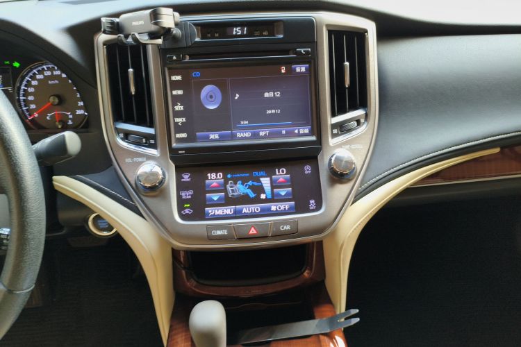 丰田 皇冠 2015款 2.0T 时尚版局部细节16