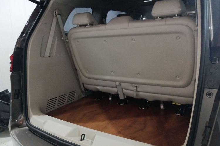 别克GL8 2023款 陆上公务舱 智享型局部细节23