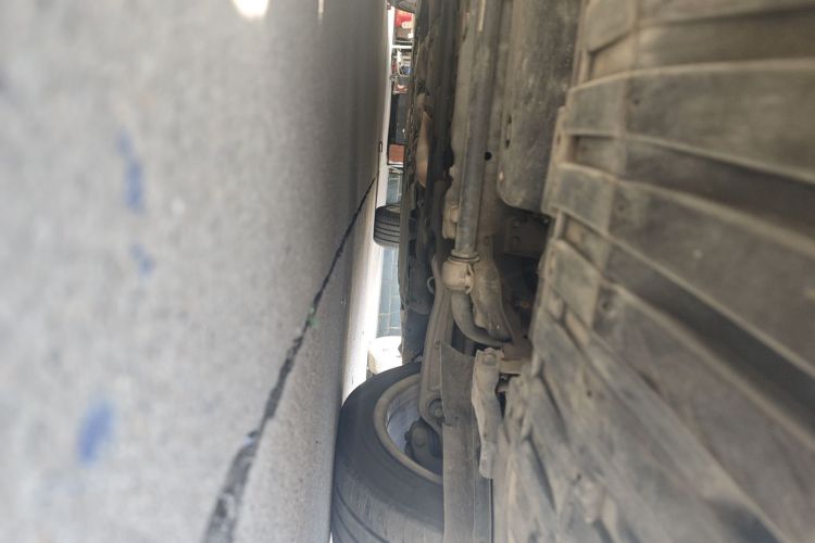 奥迪A8 2014款 A8L 45 TFSI quattro舒适型局部细节9004