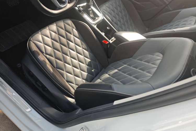 大众 速腾 2023款 300TSI DSG卓越版局部细节19