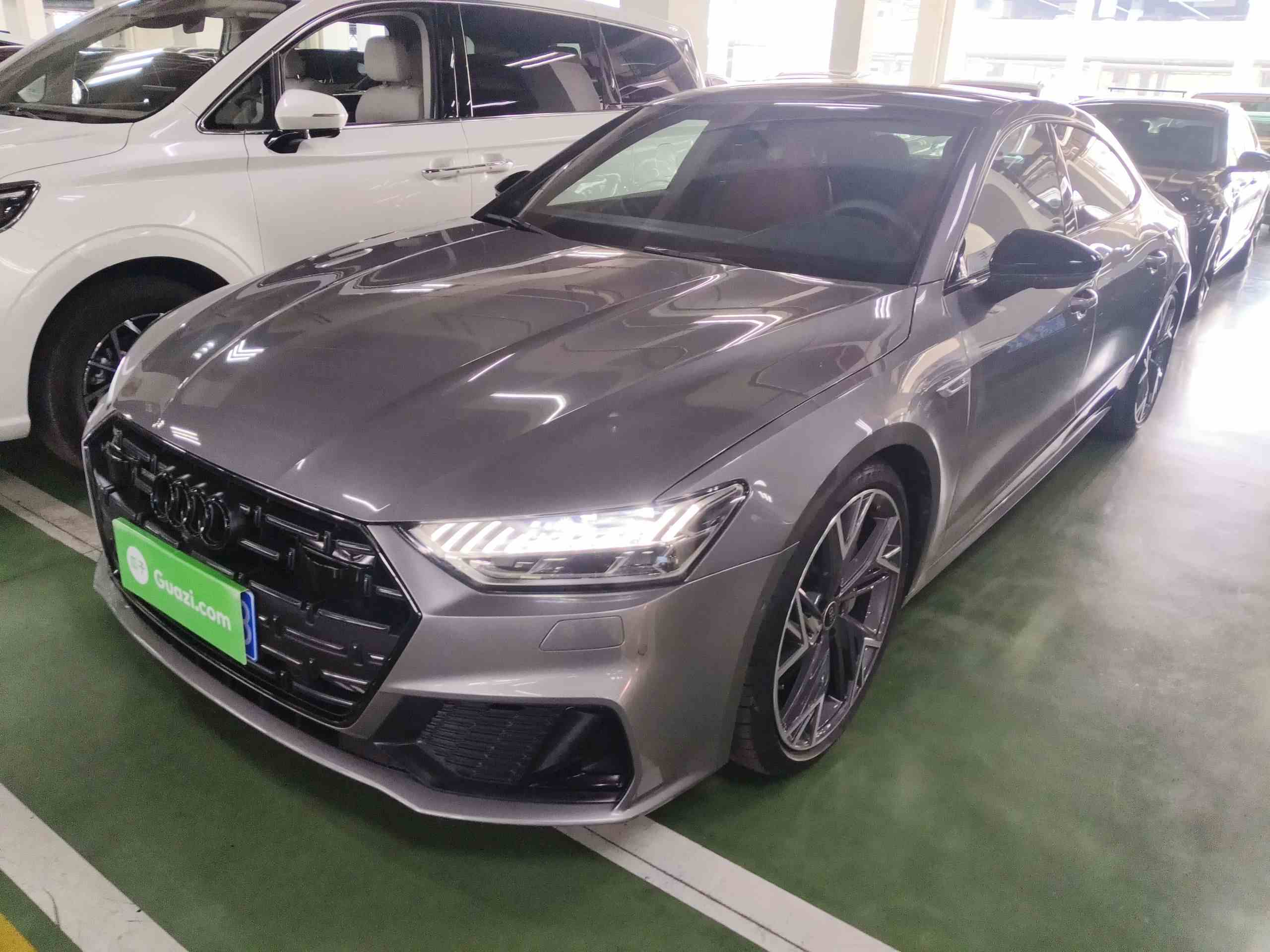 奥迪A7L 2022款 55 TFSI quattro S-line 志远型曜黑套装(2)