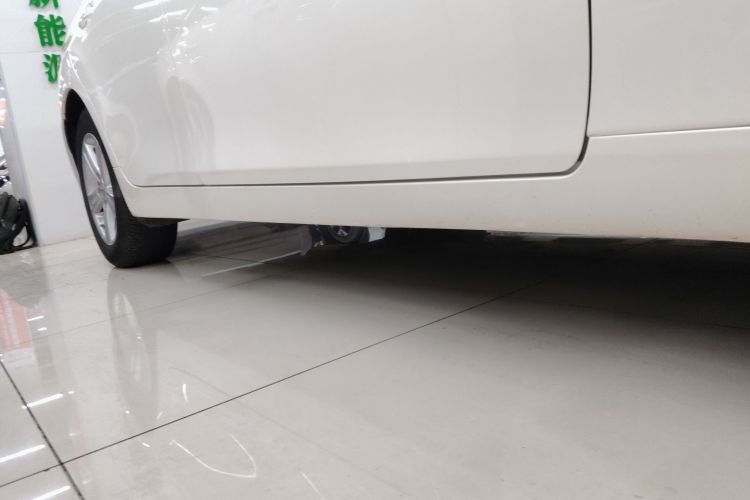 丰田 锐志 2013款 2.5V 菁锐版局部细节9001