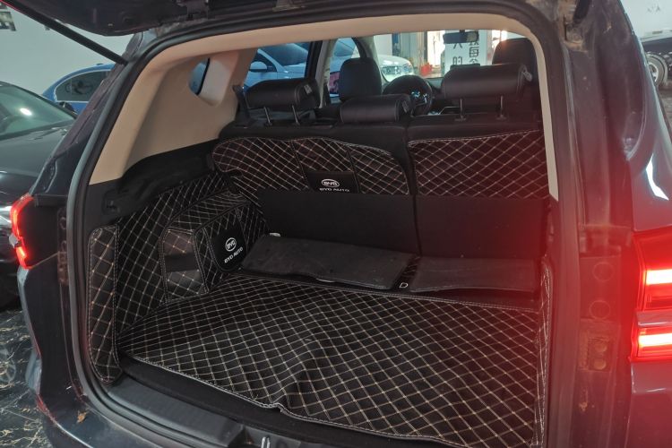 比亚迪 宋 2021款 经典版 1.5T 手动豪华型局部细节23