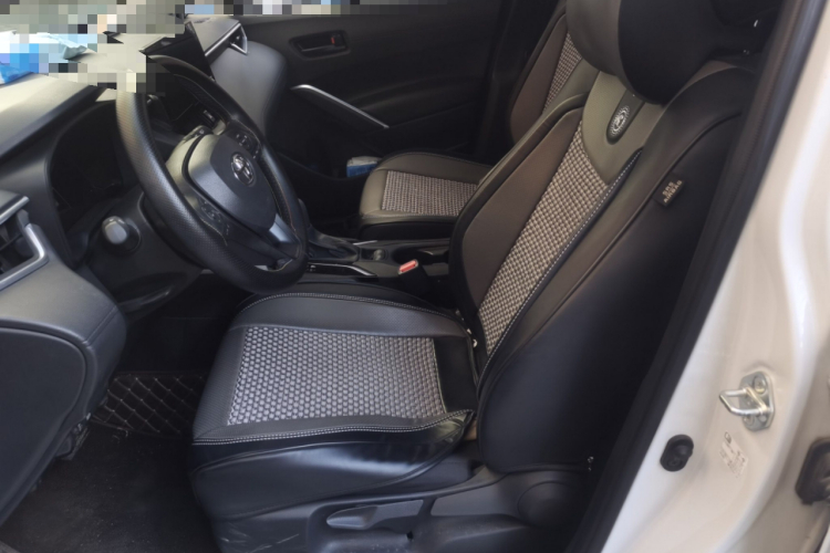 丰田 卡罗拉锐放 2023款 2.0L 先锋版中控内饰19