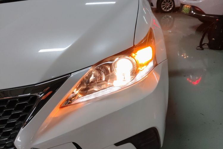 雷克萨斯CT 2017款 CT200h 精英版 单色 国V局部细节36