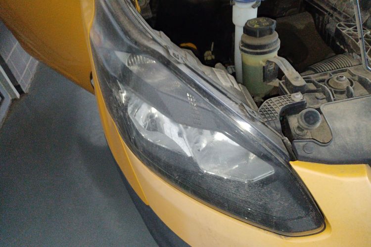 福特 全顺 2017款 2.0T柴油多功能商用车短轴低顶国V车身外观6006