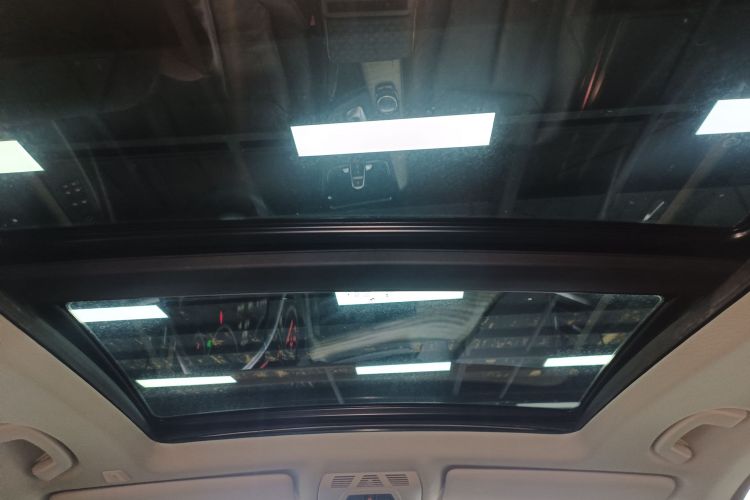 宝马3系GT 2013款 328i 风尚设计套装局部细节22