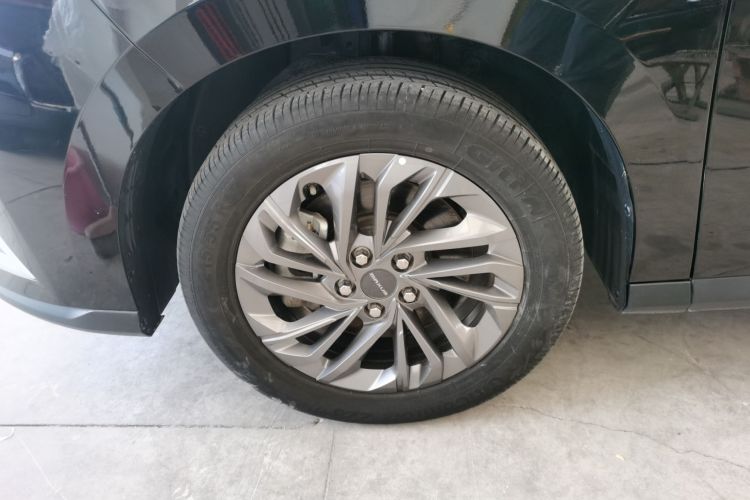 上汽大通MAXUS 大通G50 2023款 PLUS 1.5T 自动巡航版车身外观6007