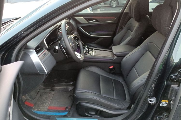 捷豹XFL 2023款 XFL 2.0T P200 两驱精英豪华版中控内饰19