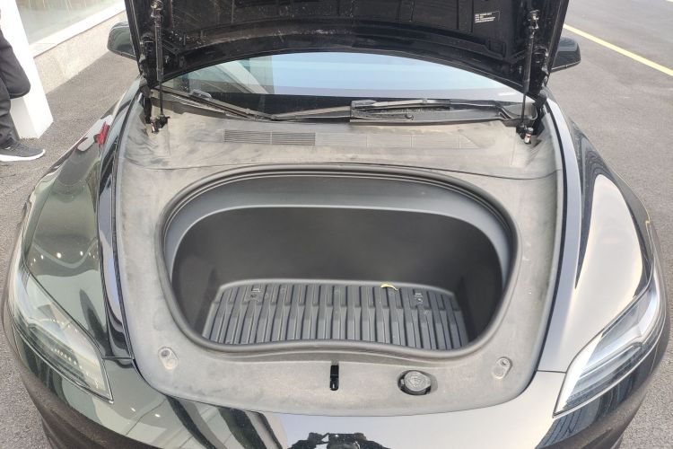 特斯拉 Model 3 2023款 长续航全轮驱动版局部细节24