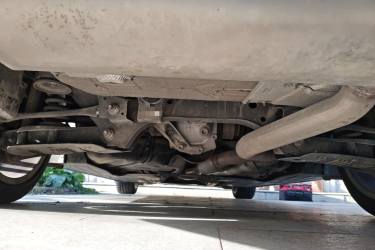 宝马3系 2017款 320Li M运动型局部细节9009