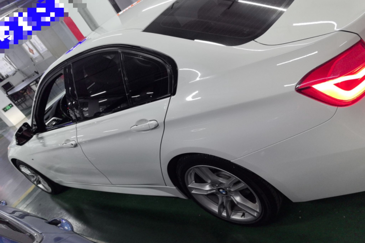 宝马3系 2019款 320i M运动套装车身外观4