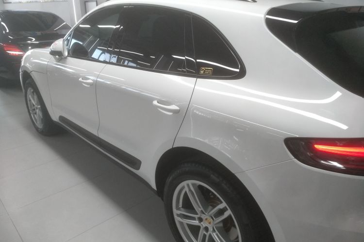 保时捷 2022款 Macan 2.0T车身外观4