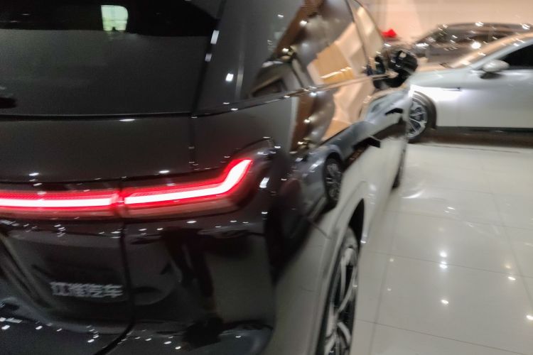 蔚来ES7 2022款 100kWh车身外观9