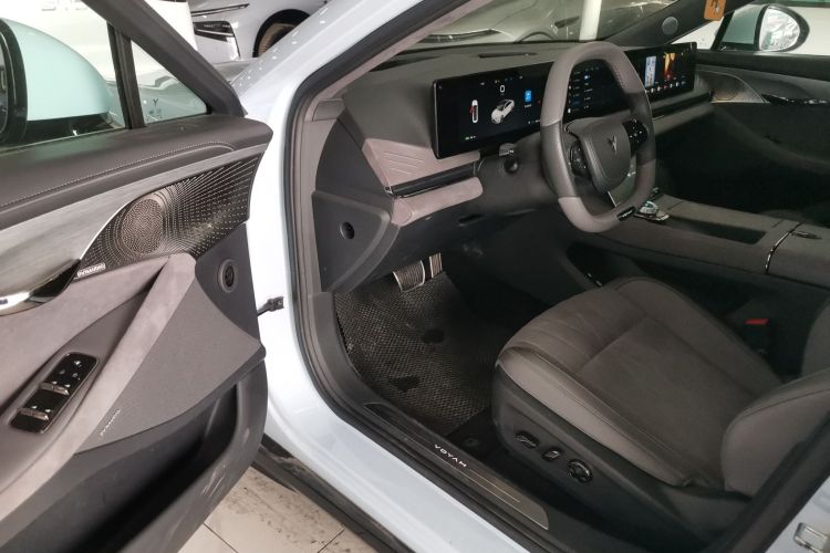 岚图汽车 岚图追光 2023款 四驱长续航版中控内饰20