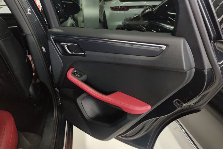 保时捷 2023款 Macan 2.0T中控内饰45