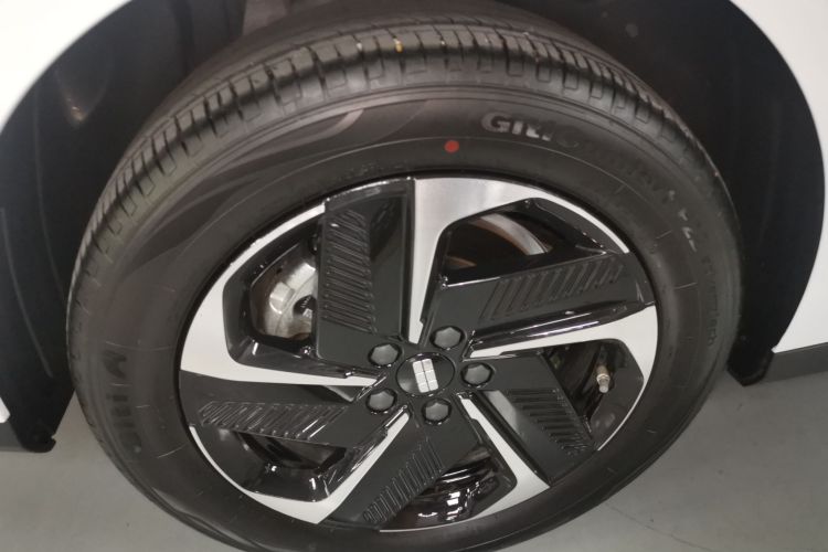 吉利银河 银河L6 2023款 60km PLUS车身外观6002