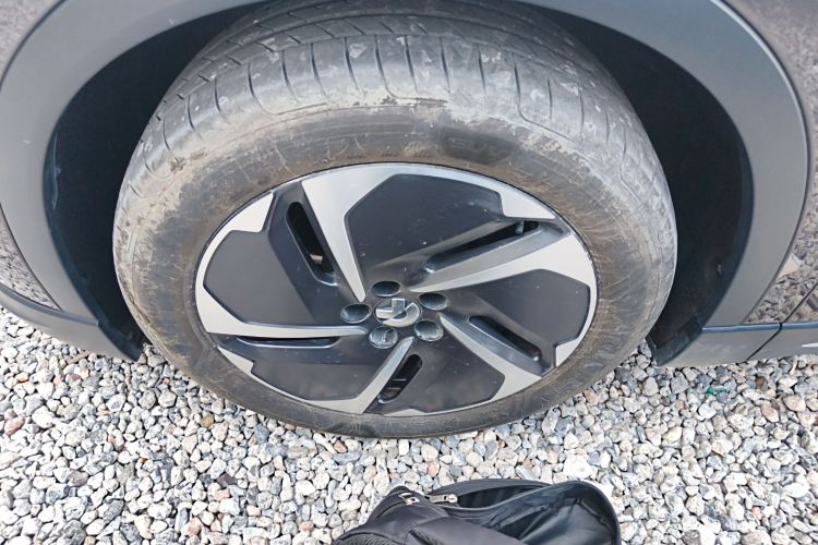 蔚来ES6 2024款 75kWh车身外观6007