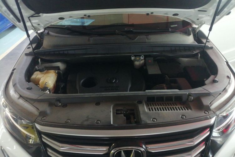 长安CS95 2019款 2.0T 两驱豪华型局部细节24