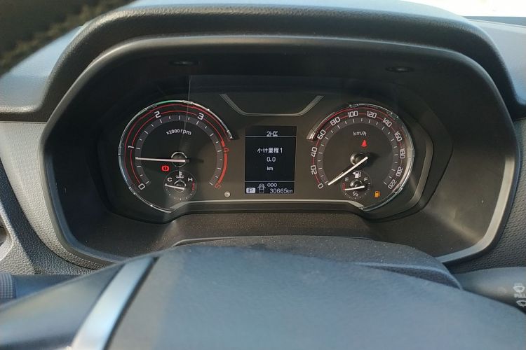 上汽大通MAXUS 大通T70 2019款 2.0T柴油自动四驱舒享型标箱高底盘中控内饰15