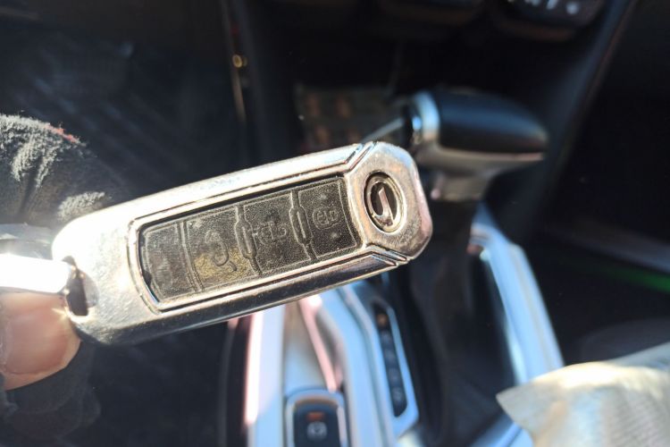 广汽传祺 传祺GS4 2017款 235T 自动两驱豪华智联版中控内饰11