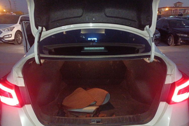 日产 轩逸 2022款 经典 1.6XE CVT舒适版局部细节23