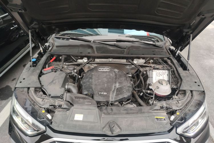 奥迪Q5L 2022款 改款 45T 豪华动感型机舱底盘24