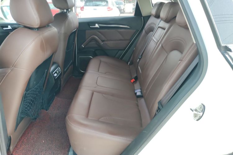 众泰T600 2016款 运动版 2.0T DCT尊享型中控内饰21