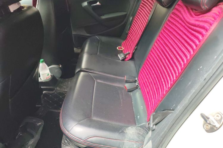 大众 Polo 2016款 1.6L 自动舒适型中控内饰7004