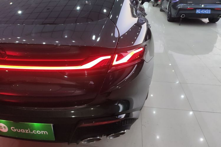 名爵 MG7 2023款 1.5T DCT至美优雅版车身外观9