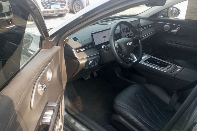 奇瑞 风云A8L 2025款 1.5TGDI 145km 豪华型中控内饰20