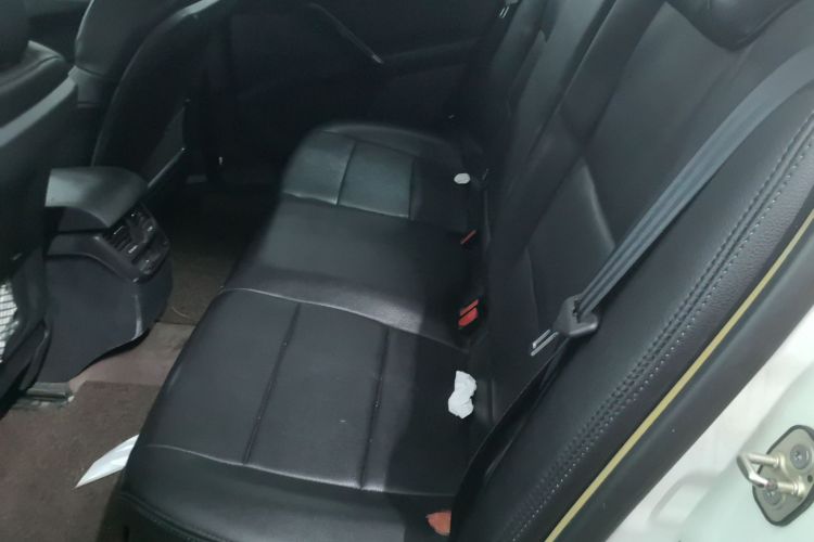 标致508 2013款 2.0L 两周年纪念 自动天窗经典版中控内饰21