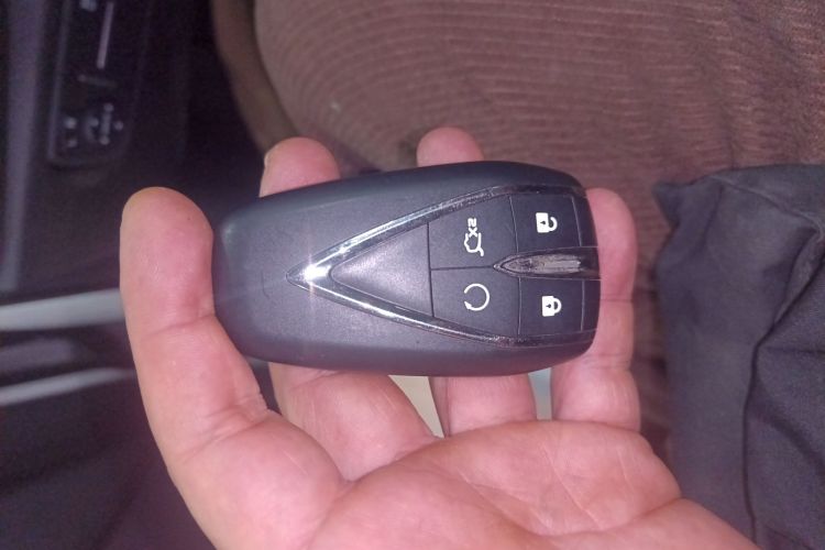 长安 逸动 2022款 PLUS 蓝鲸NE 1.4T GDI DCT尊贵版中控内饰7001